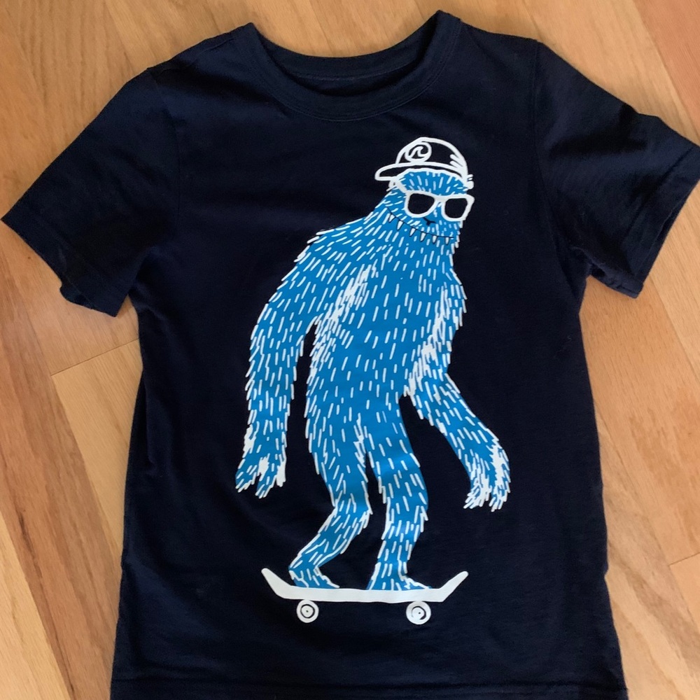 Joe Fresh graphic tee